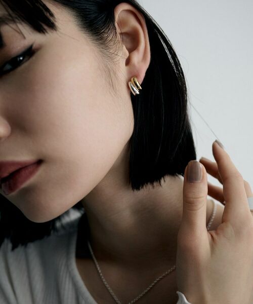 COCOSHNIK ONKITSCH / ココシュニックオンキッチュ ピアス・イヤリング | シルバー コンビカラー スモールフープ チャビーローテイテッドピアス | 詳細8