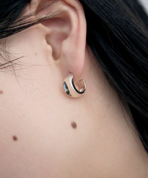 COCOSHNIK ONKITSCH / ココシュニックオンキッチュ ピアス・イヤリング | シルバー フローツイストピアス | 詳細9