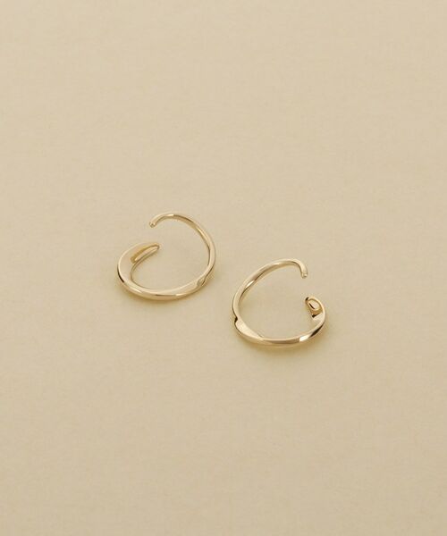 COCOSHNIK ONKITSCH / ココシュニックオンキッチュ ピアス・イヤリング | K10ツイステッドフープピアス | 詳細3