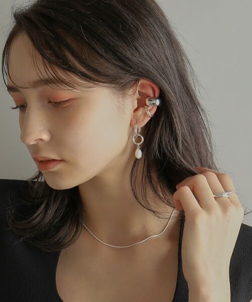 COCOSHNIK ONKITSCH / ココシュニックオンキッチュ ピアス・イヤリング | シルバー ラインイヤーカフ カーブ | 詳細10