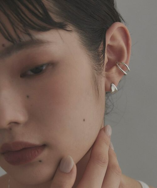 COCOSHNIK ONKITSCH / ココシュニックオンキッチュ ピアス・イヤリング | シルバー ラインイヤーカフ ダブルカーブ | 詳細7