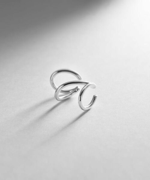 COCOSHNIK ONKITSCH / ココシュニックオンキッチュ ピアス・イヤリング | シルバー ラインイヤーカフ トリプル（シルバー(600)）