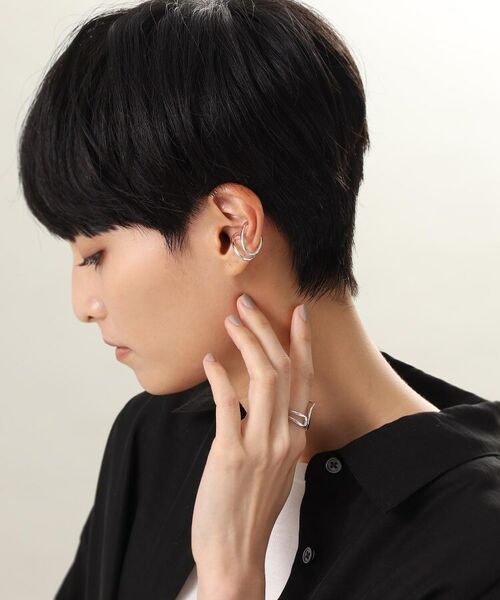 COCOSHNIK ONKITSCH / ココシュニックオンキッチュ ピアス・イヤリング | シルバー ニュアンスライン ダブルアーチイヤーカフ | 詳細5
