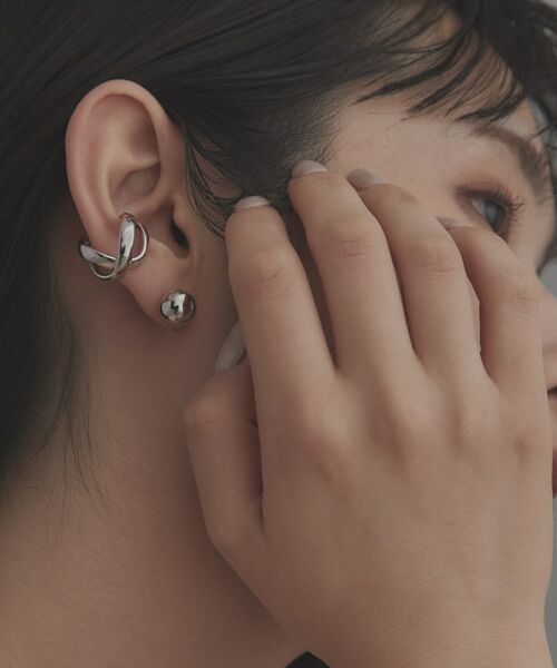 COCOSHNIK ONKITSCH / ココシュニックオンキッチュ ピアス・イヤリング | シルバー ホロウイヤーカフ クロスフープ | 詳細7