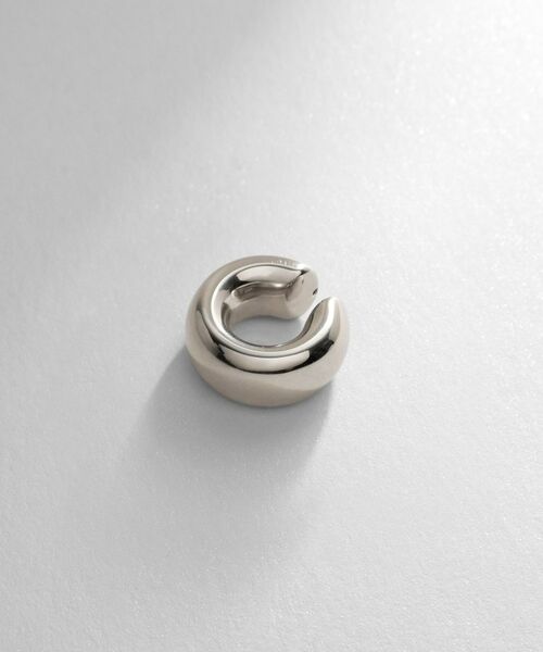 COCOSHNIK ONKITSCH / ココシュニックオンキッチュ ピアス・イヤリング | シルバー ホロウイヤーカフ ワイドフープ（シルバー(600)）