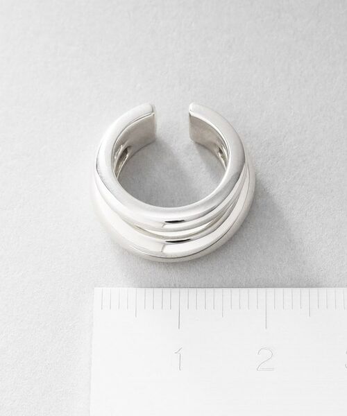 COCOSHNIK ONKITSCH / ココシュニックオンキッチュ ピアス・イヤリング | シルバー ダブルプランプ イヤーカフ | 詳細5