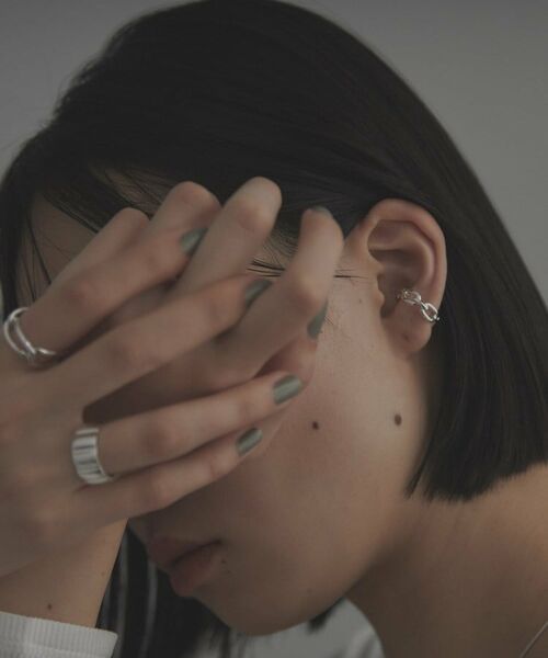 COCOSHNIK ONKITSCH / ココシュニックオンキッチュ ピアス・イヤリング | シルバー ケーブルチェーンモチーフイヤーカフ | 詳細6