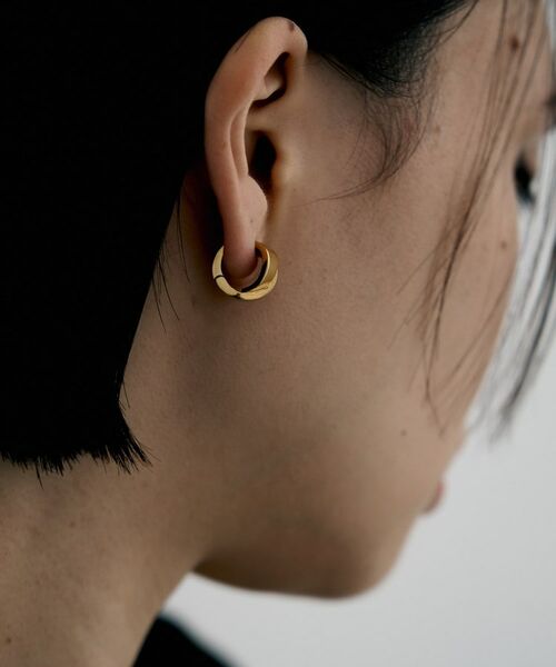 COCOSHNIK ONKITSCH / ココシュニックオンキッチュ ピアス・イヤリング | シルバー ハギーイヤリング フォールディングオーバーラップ GP | 詳細8