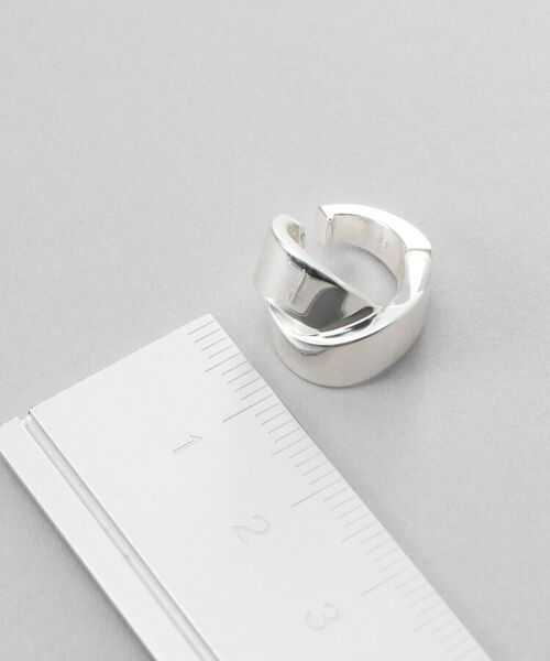 COCOSHNIK ONKITSCH / ココシュニックオンキッチュ ピアス・イヤリング | シルバー ハギーイヤリング フォールディングオーバーラップ | 詳細4
