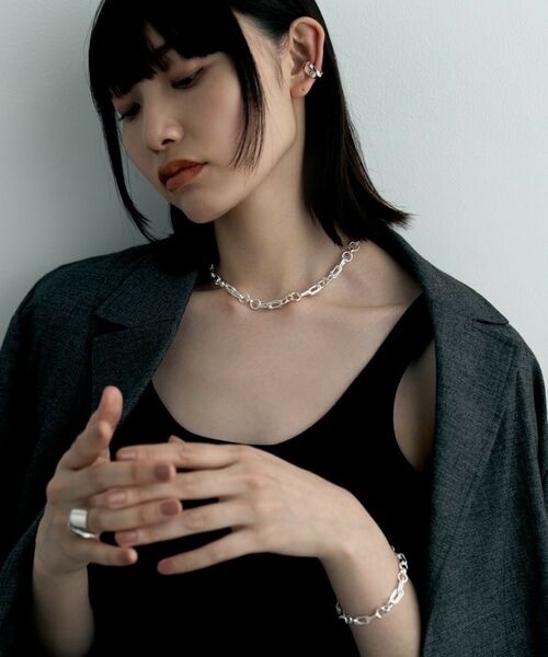 COCOSHNIK ONKITSCH / ココシュニックオンキッチュ ピアス・イヤリング | シルバー フラットオーバルクロスイヤカフ | 詳細5