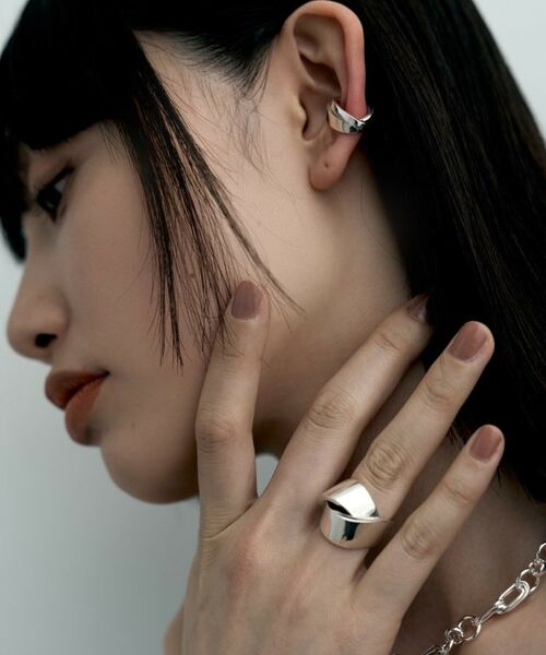 COCOSHNIK ONKITSCH / ココシュニックオンキッチュ ピアス・イヤリング | シルバー フラットオーバルクロスイヤカフ | 詳細7