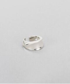 COCOSHNIK ONKITSCH / ココシュニックオンキッチュ ピアス・イヤリング | シルバー フローツイストイヤカフ