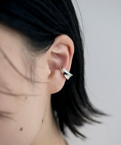 COCOSHNIK ONKITSCH / ココシュニックオンキッチュ ピアス・イヤリング | シルバー フローツイストイヤカフ | 詳細9