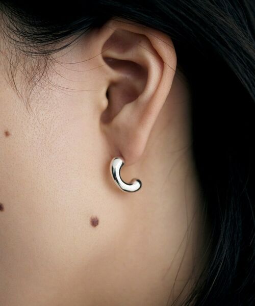 COCOSHNIK ONKITSCH / ココシュニックオンキッチュ ピアス・イヤリング | シルバー ニュアンスアークピアス | 詳細9