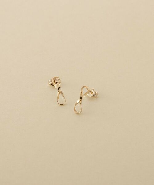 COCOSHNIK ONKITSCH / ココシュニックオンキッチュ ピアス・イヤリング | K10エイトプレートピアス（ゴールド(600)）