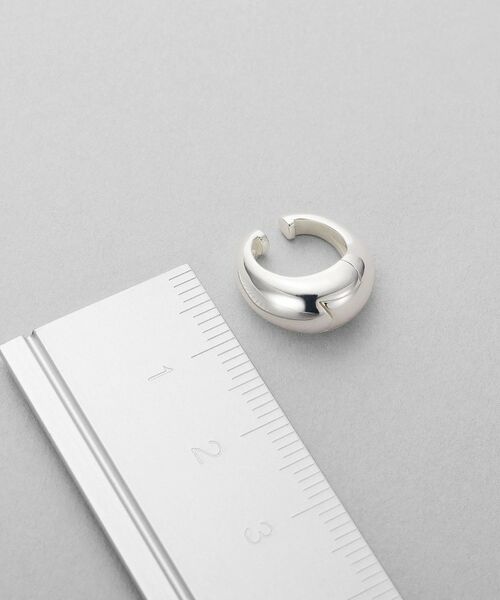 COCOSHNIK ONKITSCH / ココシュニックオンキッチュ ピアス・イヤリング | シルバー ハギーイヤリング ペアシェイプ M | 詳細4