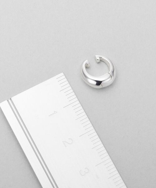 COCOSHNIK ONKITSCH / ココシュニックオンキッチュ ピアス・イヤリング | シルバー ハギーイヤリング ペアシェイプ S | 詳細4