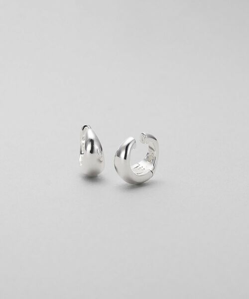 COCOSHNIK ONKITSCH / ココシュニックオンキッチュ ピアス・イヤリング | シルバー ハギーイヤリング ペアシェイプ S（シルバー(600)）