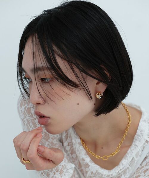 COCOSHNIK ONKITSCH / ココシュニックオンキッチュ ピアス・イヤリング | シルバー コンビカラー スモールフープ ノットピアス | 詳細6
