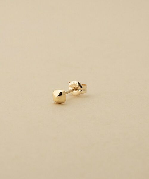 COCOSHNIK ONKITSCH / ココシュニックオンキッチュ ピアス・イヤリング | K10ホロウクッションスタッドピアス（片耳用） | 詳細1
