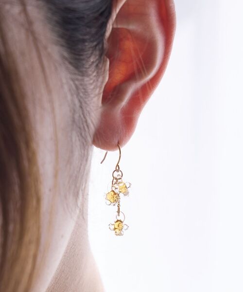 collex / コレックス ピアス・イヤリング | 【HARIO Lampwork Factory】ピアス ひとふさのミモザ | 詳細4