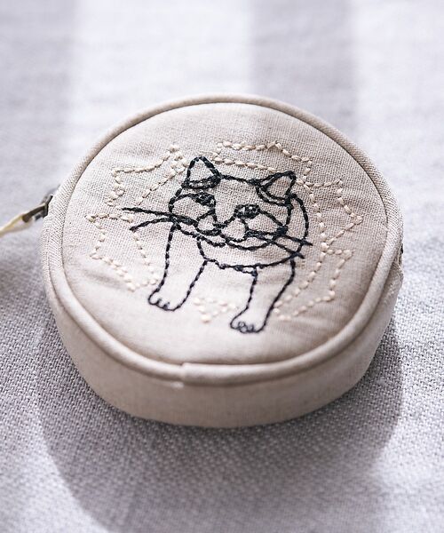 collex / コレックス ポーチ | 【＋HAyU fabric】サークルポーチ 猫 刺繍（アイボリー）