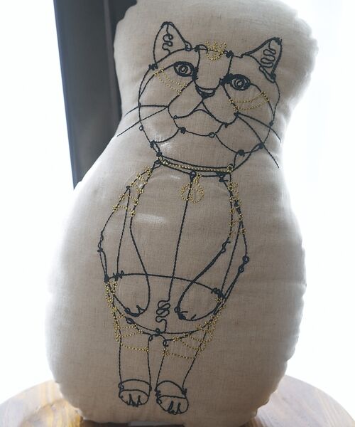 collex / コレックス インテリア・インテリア雑貨 | 【＋HAyU fabric】 猫刺繍  クッション HAyUCAT コットンリネ | 詳細1