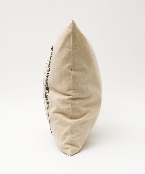 collex / コレックス インテリア・インテリア雑貨 | 【＋HAyU fabric】 猫刺繍  クッションカバー 約45×45 | 詳細3