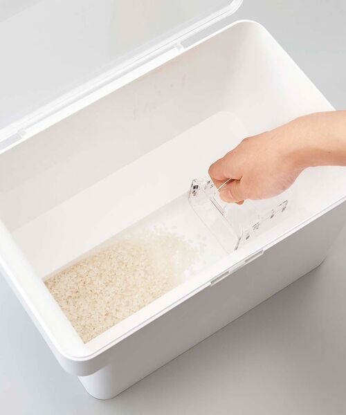 collex / コレックス インテリア・生活雑貨・ホビー・ステーショナリー | 【tower】密閉 シンク下米びつ 5kg 計量カップ付 スリム 米保存容器 | 詳細6
