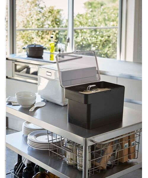 collex / コレックス インテリア・生活雑貨・ホビー・ステーショナリー | 【tower】密閉 シンク下米びつ 5kg 計量カップ付 スリム 米保存容器 | 詳細13