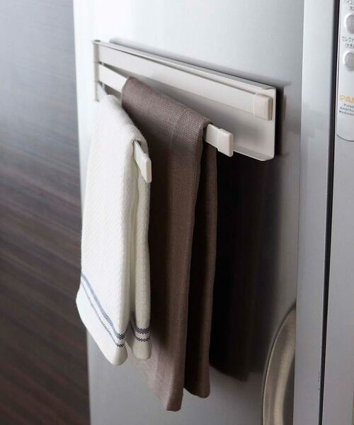 collex / コレックス インテリア・生活雑貨・ホビー・ステーショナリー | 【tower】マグネット 布巾ハンガー ふきん掛け 冷蔵庫収納 スリム 折りたた（ホワイト）