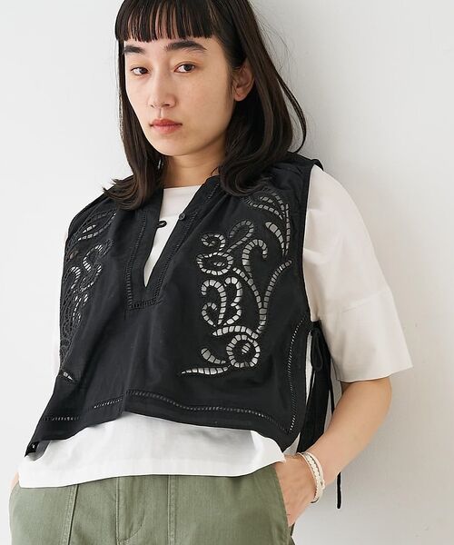 collex / コレックス ベスト | カットワーク刺繍サイドリボンベスト【予約】 | 詳細17