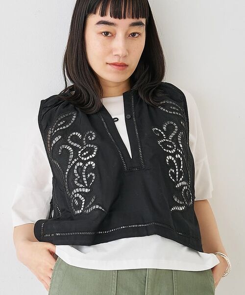 collex / コレックス ベスト | カットワーク刺繍サイドリボンベスト【予約】（ブラック）