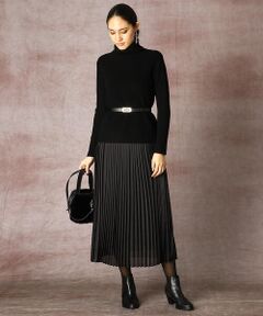 COMME CA COMFORT / コムサ・コンフォート（Lサイズ） ロング・マキシ丈スカート | シアーレザーライクサテン プリーツスカート