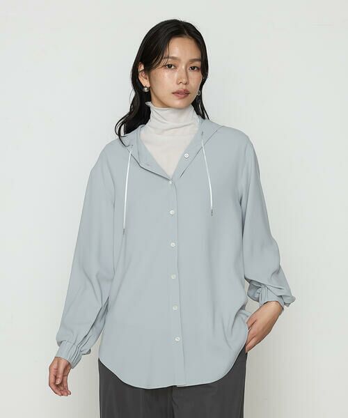 COMME CA COMFORT / コムサ・コンフォート（Lサイズ） シャツ・ブラウス | 〔 +サイズ 〕 バックサテン梨地 フード付きブラウス | 詳細2