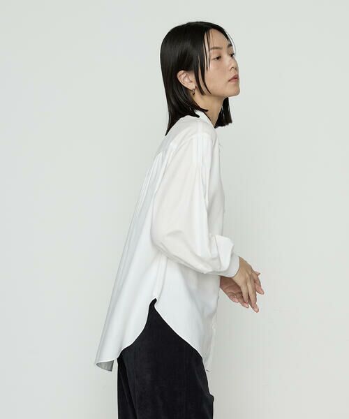 COMME CA COMFORT / コムサ・コンフォート（Lサイズ） シャツ・ブラウス | 〔 +サイズ 〕 マイクロスパン タックボリューム袖のブラウス | 詳細2