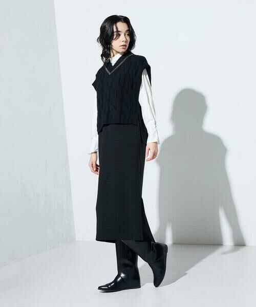 COMME CA COMFORT / コムサ・コンフォート（Lサイズ） ロング・マキシ丈ワンピース | 〔 +サイズ 〕 ケーブルニットベスト付き ワンピース | 詳細1