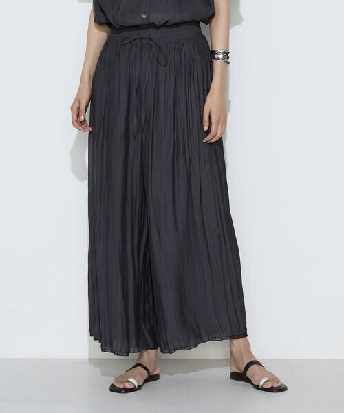 COMME CA COMFORT / コムサ・コンフォート（Lサイズ） その他パンツ | 〔 TALLサイズ 〕 割繊×シフォン プリーツパンツ（05:ブラック×チャコール）