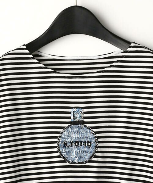 COMME CA PLATINUM / コムサ・プラチナ Tシャツ | 香水瓶モチーフ 刺繍Ｔシャツ | 詳細4