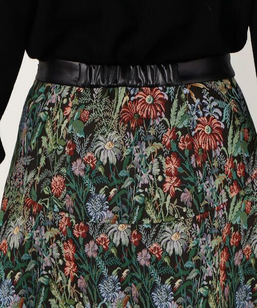 【極美品】定価3.5万円 ゴブラン織りタック入りスカート ネイビー