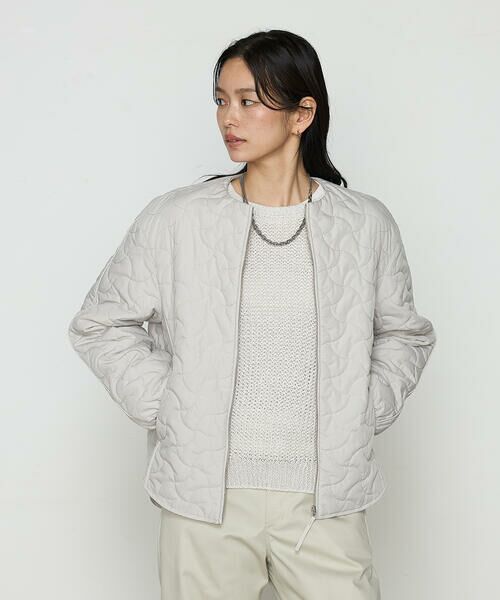 COMME CA PLATINUM/コムサ・プラチナ 波柄Wキルト ノーカラーブルゾン 15:ベージュ 9号 COMME CA PLATINUM/コムサ・プラチナ 波柄Wキルト ノーカラーブルゾン 15:ベージュ 9号
