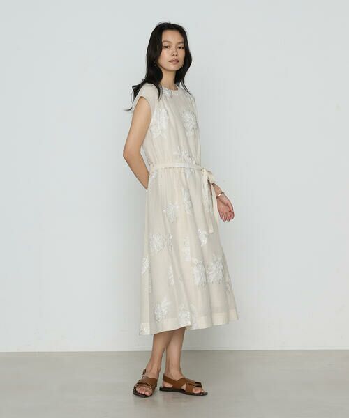 COMME CA PLATINUM / コムサ・プラチナ ロング・マキシ丈ワンピース | フラワージャカード ドレス | 詳細3