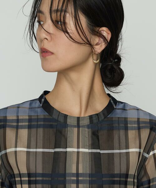 COMME CA PLATINUM / コムサ・プラチナ シャツ・ブラウス | シルクオーガンジードビーチェック タックプルブラウス | 詳細12