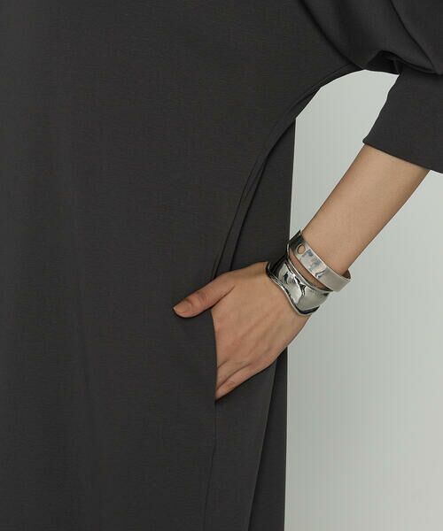 COMME CA PLATINUM / コムサ・プラチナ ロング・マキシ丈ワンピース | コンパクトベアフライス カットソーワンピース | 詳細14