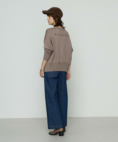 COMME CA PLATINUM / コムサ・プラチナ ニット・セーター | 〔 +サイズ 〕天竺編 ロゴ入りニットプルオーバー | 詳細2