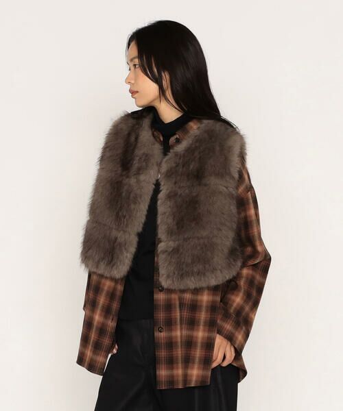 COMME CA PLATINUM / コムサ・プラチナ ベスト | フェイクファー ショートジレ | 詳細6