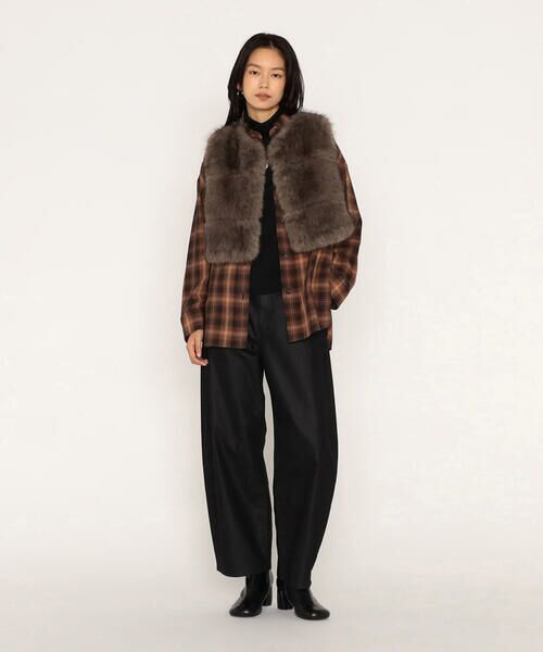 COMME CA PLATINUM / コムサ・プラチナ ベスト | フェイクファー ショートジレ | 詳細2