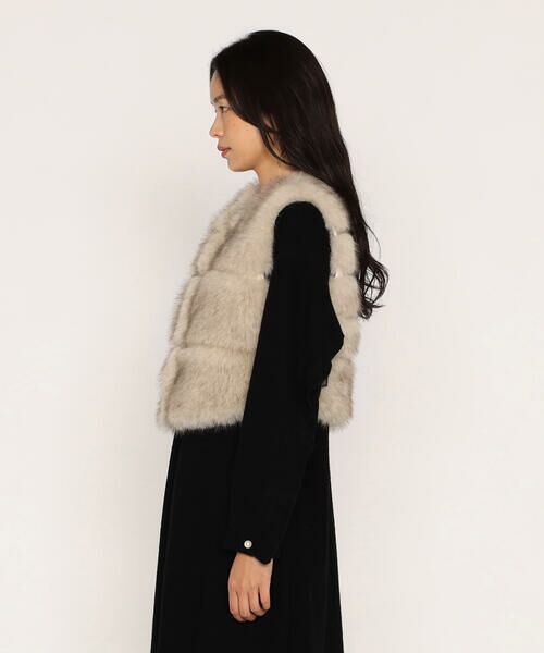 COMME CA PLATINUM / コムサ・プラチナ ベスト | フェイクファー ショートジレ | 詳細13