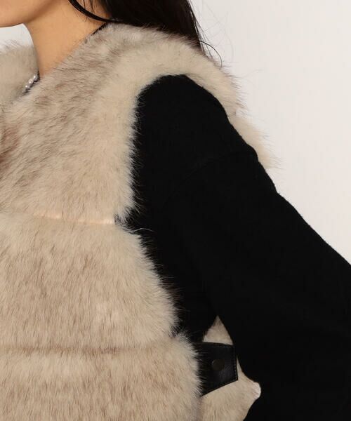 COMME CA PLATINUM / コムサ・プラチナ ベスト | フェイクファー ショートジレ | 詳細16