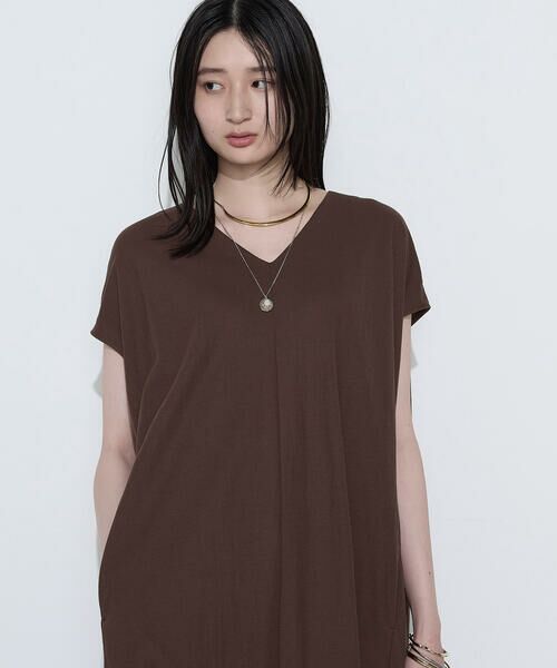 COMME CA PLATINUM / コムサ・プラチナ ロング・マキシ丈ワンピース | 〔 Sサイズ 〕 ナチュラルスムースライト Vネックワンピース | 詳細17